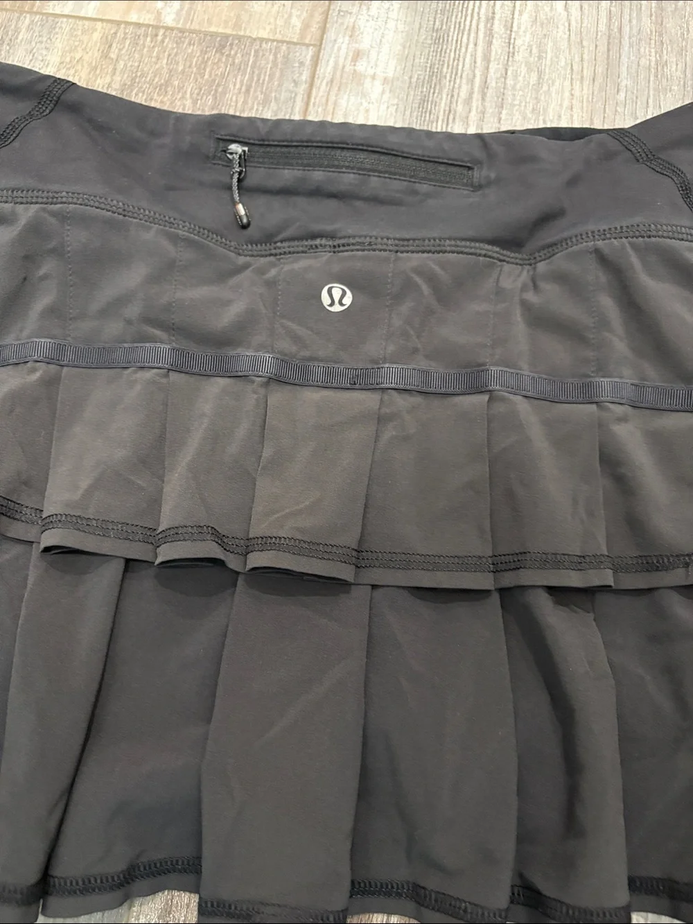 Lululemon Run Pace Setter Skirt/Skort in Black Size 6
